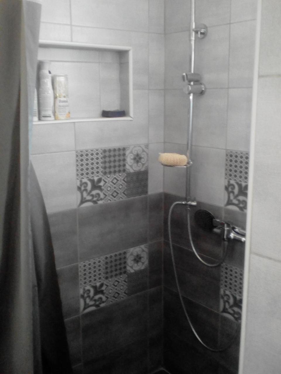 Apartman All Seasons Hotonj المظهر الخارجي الصورة